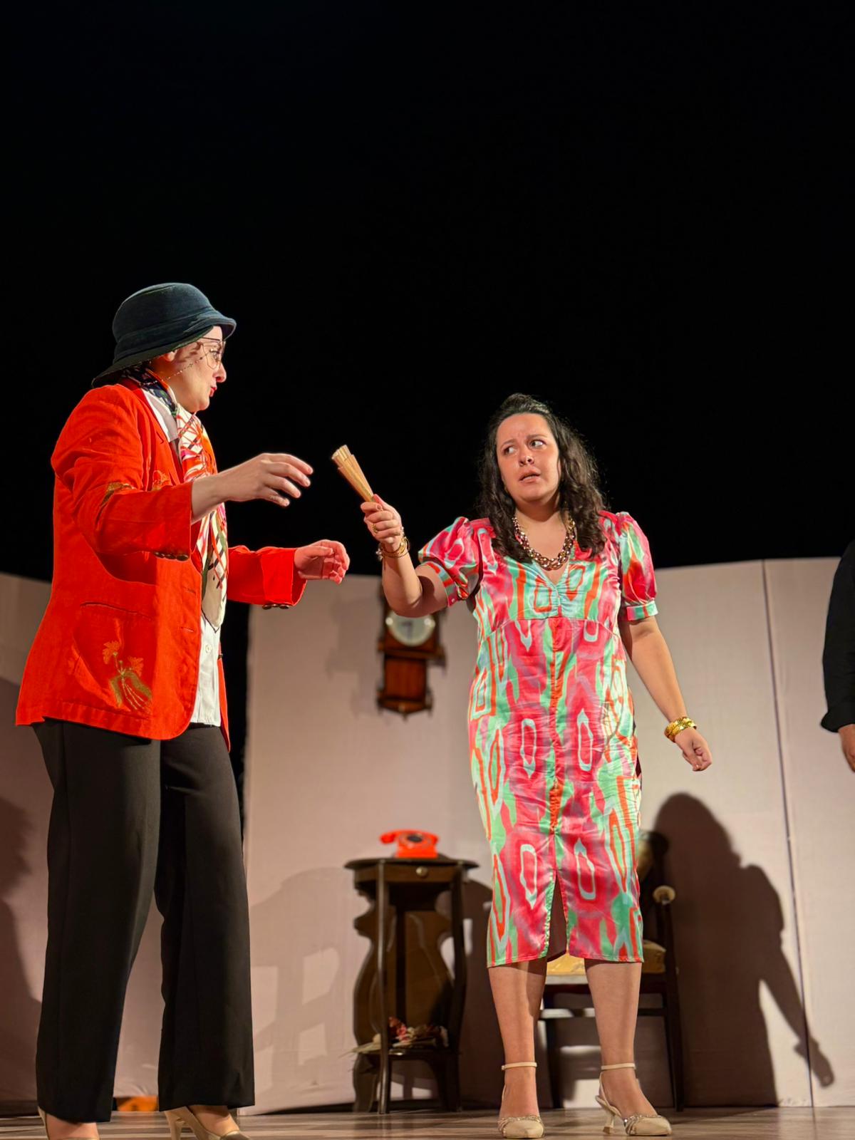 "YERİME YATAR MISIN?" SAHNEDE!